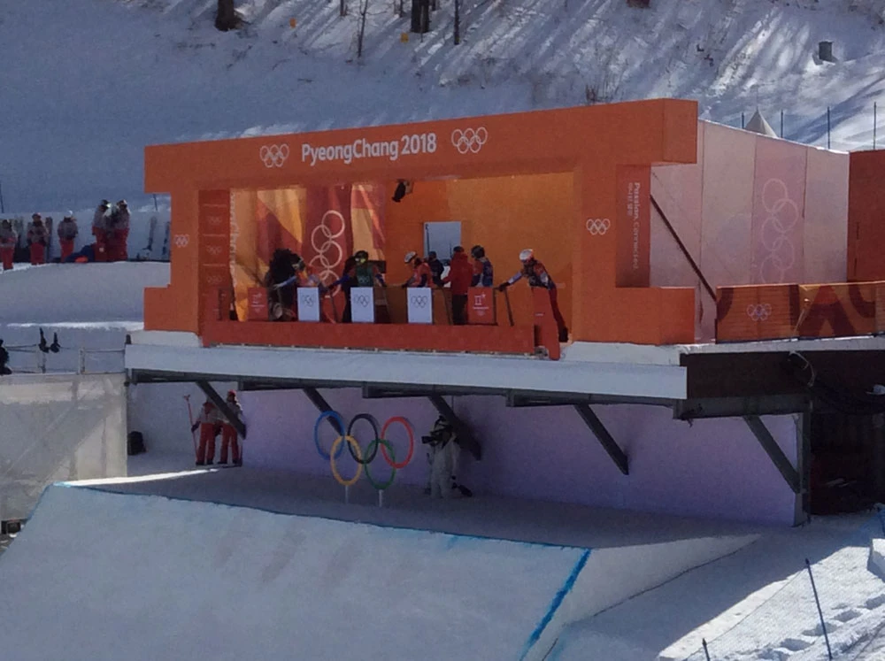 PyeongChang 2018 Olympische Winterspiele Startplattform mit Athleten